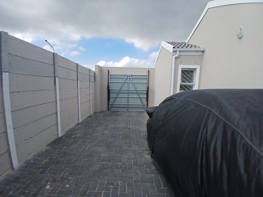 3 Bedroom Property for Sale in Malibu Village Western Cape
